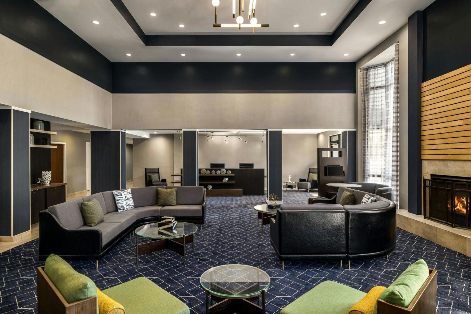 Courtyard Richmond Честер Экстерьер фото